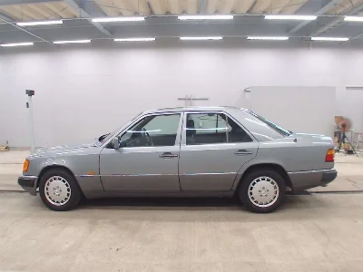 MERCEDES BENZ MEDIUM CLASS