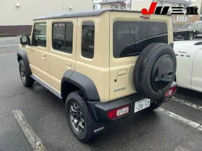 SUZUKI JIMNY NOMADE