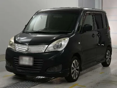MITSUBISHI DELICA D2