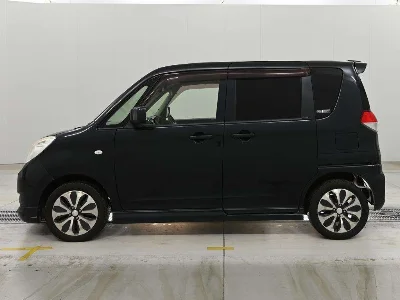 MITSUBISHI DELICA D2