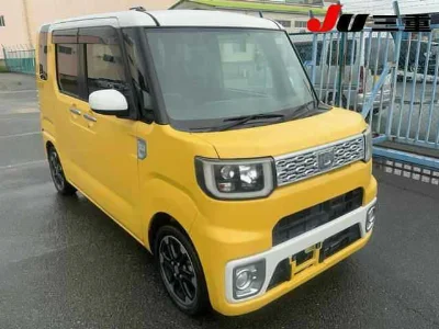 DAIHATSU WAKE