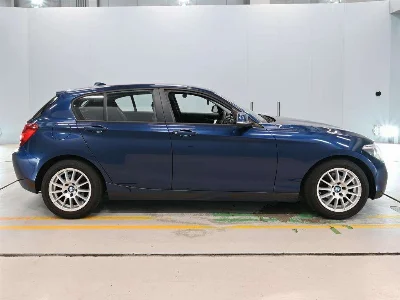 BMW 1 SERIES