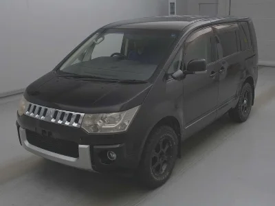 MITSUBISHI DELICA D5