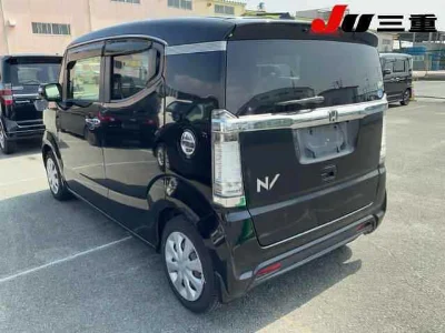 HONDA N BOX SLASH