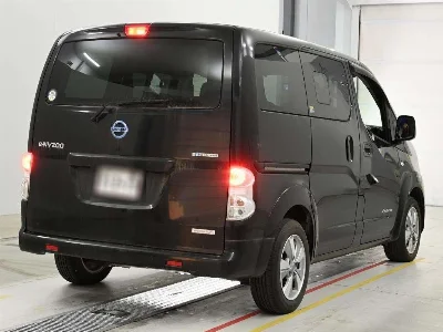 NISSAN E-NV200 WAGON