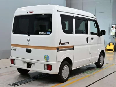 NISSAN CLIPPER VAN