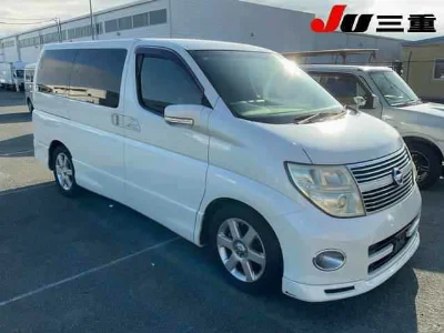 NISSAN ELGRAND