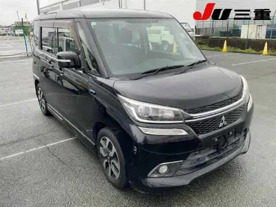 MITSUBISHI DELICA D2