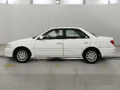 TOYOTA CARINA