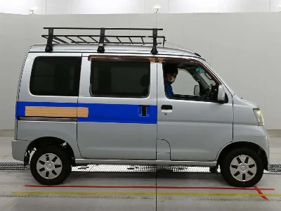 DAIHATSU HIJET VAN