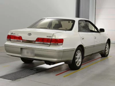 TOYOTA MARK II
