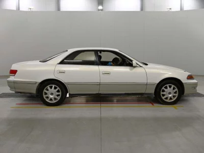TOYOTA MARK II