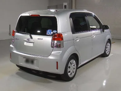 TOYOTA SPADE