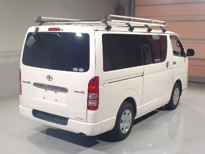 TOYOTA REGIUS VAN