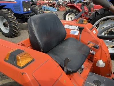 KUBOTA KUBOTA