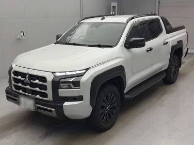 MITSUBISHI TRITON