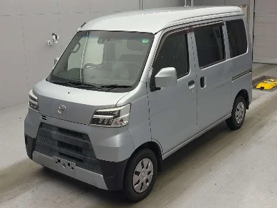 TOYOTA PIXIS VAN