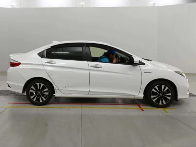 Honda GRACE