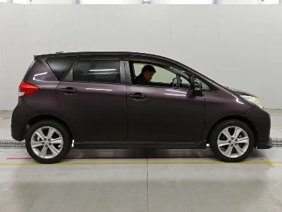 SUBARU TREZIA