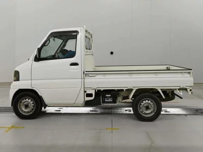 NISSAN CLIPPER TRUCK