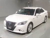 Цена авто Toyota Crown с аукционов Японии, номер кузова AWS210, пробег 182 000, оценка 2
