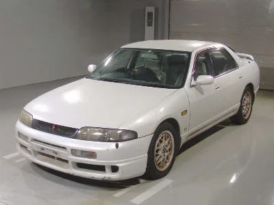 NISSAN SKYLINE