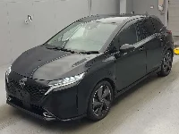 Nissan Aura