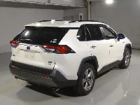 Цена авто Toyota RAV4 с аукционов Японии, номер кузова AXAH54, пробег 125 000, оценка 8