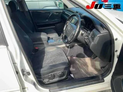 TOYOTA CROWN ESTATE