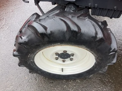KUBOTA KUBOTA
