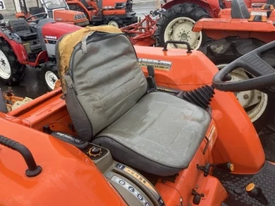 KUBOTA KUBOTA