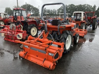 KUBOTA KUBOTA