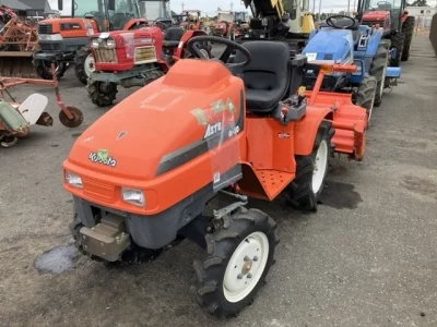 KUBOTA KUBOTA