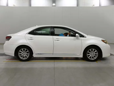 LEXUS HS