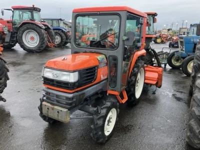 KUBOTA KUBOTA