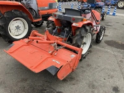 KUBOTA KUBOTA