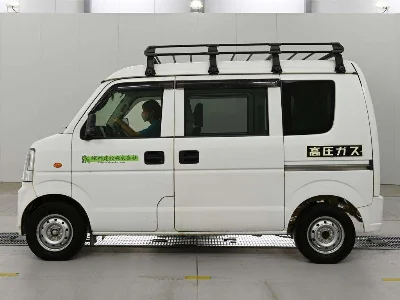 NISSAN CLIPPER VAN