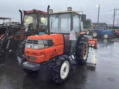 KUBOTA KUBOTA