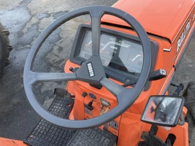 KUBOTA KUBOTA