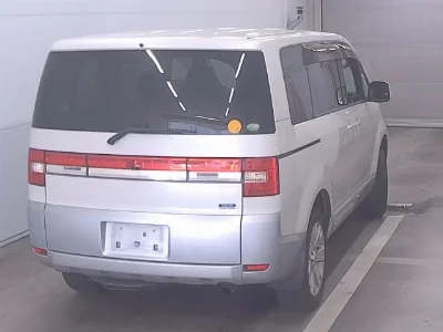 MITSUBISHI DELICA D5