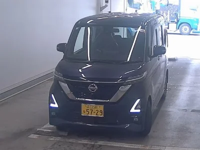 NISSAN ROOX
