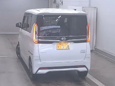 NISSAN ROOX