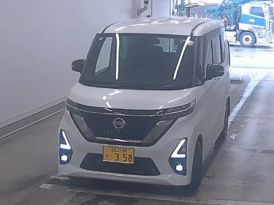 NISSAN ROOX