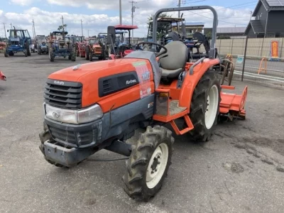 KUBOTA KUBOTA