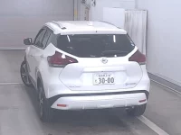 Цена авто Nissan Kicks с аукционов Японии, номер кузова P15, пробег 82 000, оценка 6