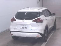 Цена авто Nissan Kicks с аукционов Японии, номер кузова P15, пробег 82 000, оценка 6