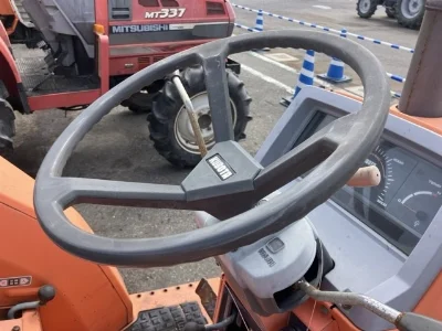 KUBOTA KUBOTA