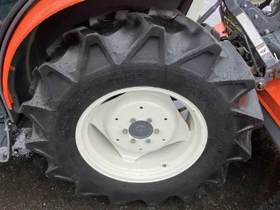 KUBOTA KUBOTA