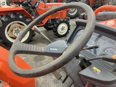 KUBOTA KUBOTA