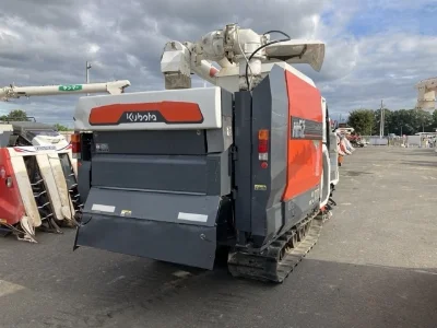 KUBOTA KUBOTA